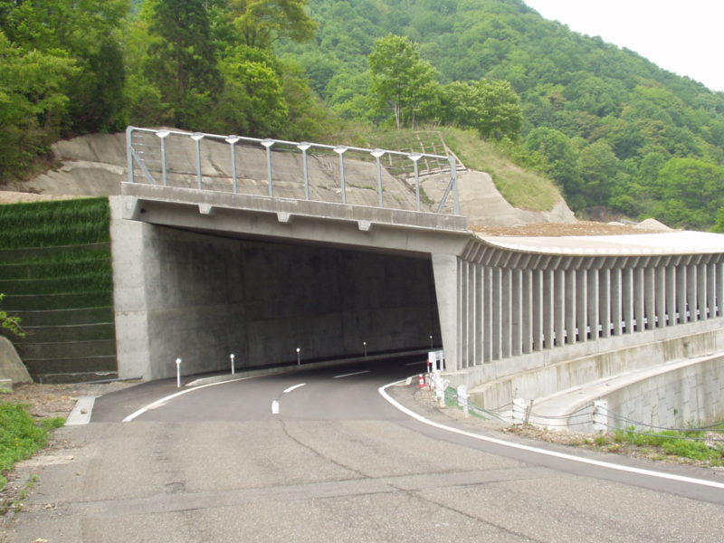 浅草山大白川停車場線五味沢スノーシェッド工事