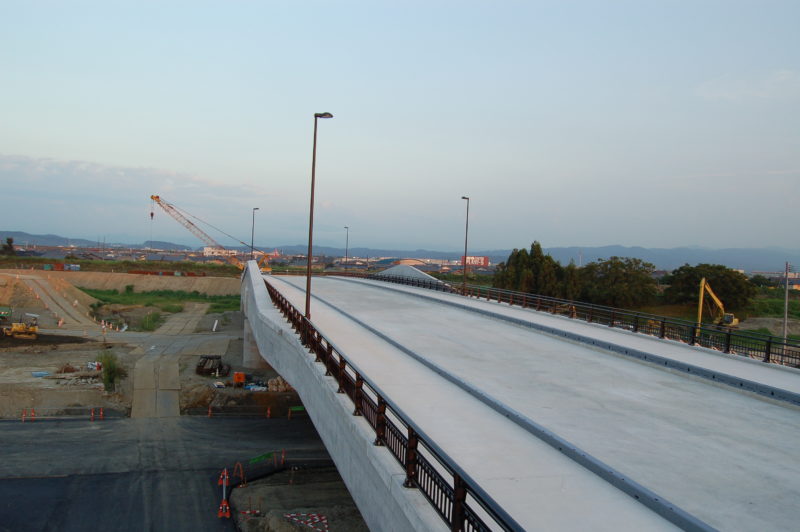 一級河川刈谷田川筋橋梁上部工工事（中之島大橋）