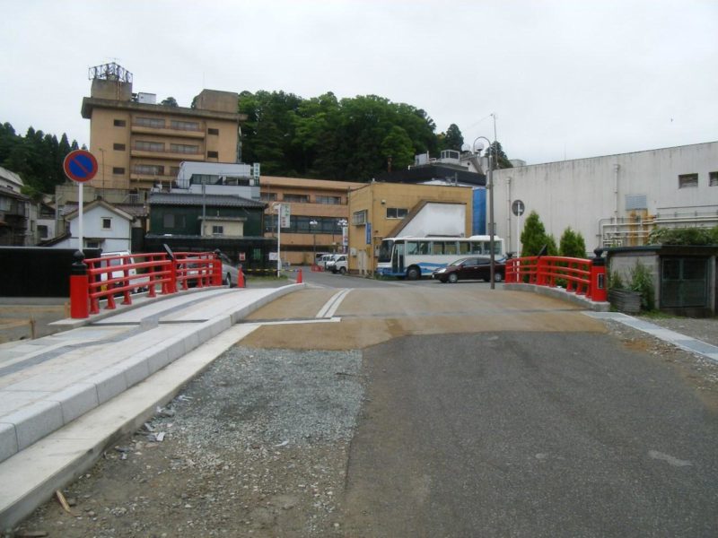 粟津温泉地区市道中２号おっしょべ橋拡幅工事