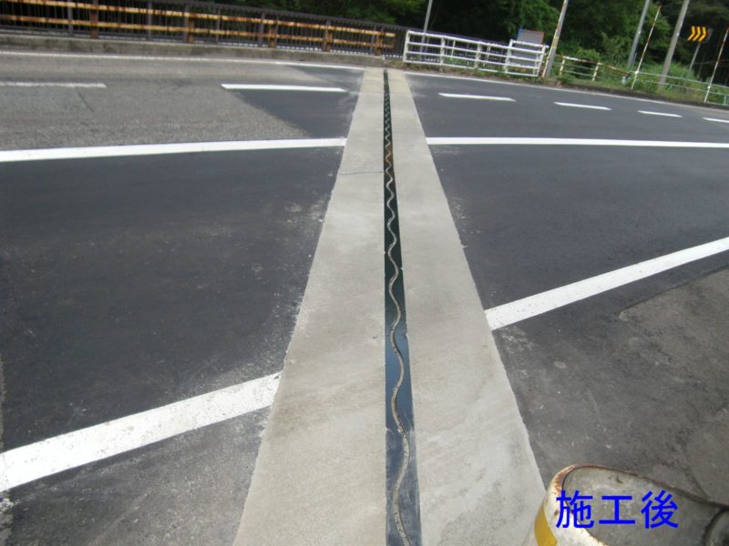 国道７号管内橋梁検査路新設工事（明神第３橋）