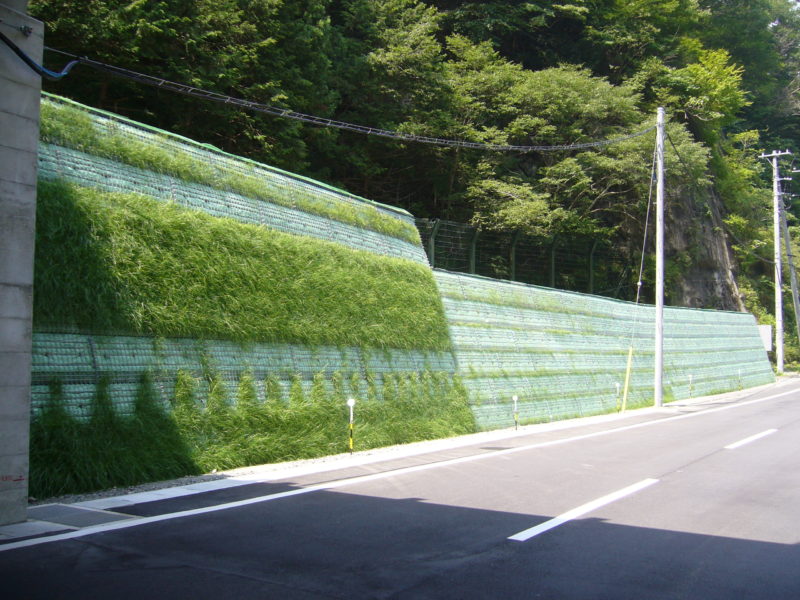 笛吹市川三郷線道路災害復旧工事