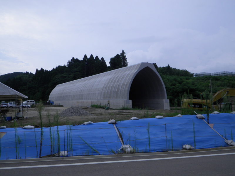 能越道脇地区女良農面道路函渠工事