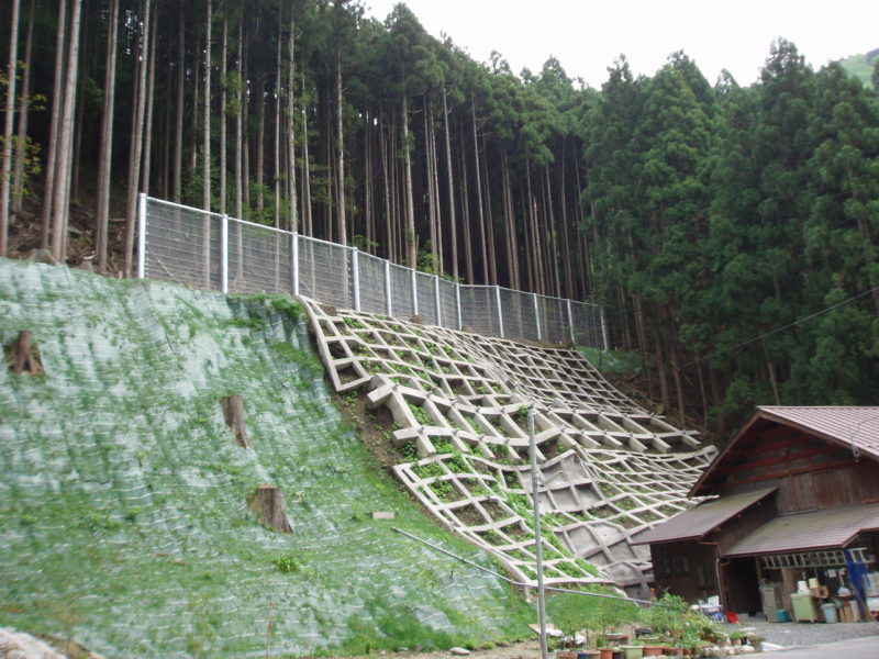 貫井地区急傾斜地崩壊対策工事