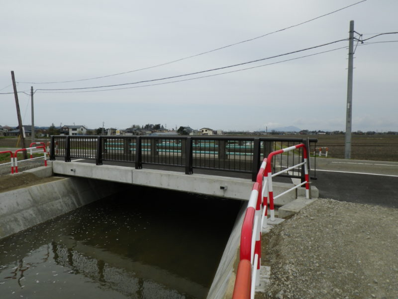 市道黒条１０７号線歩道橋新設工事