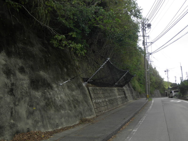 若宮花ヶ丘線落石防止工事