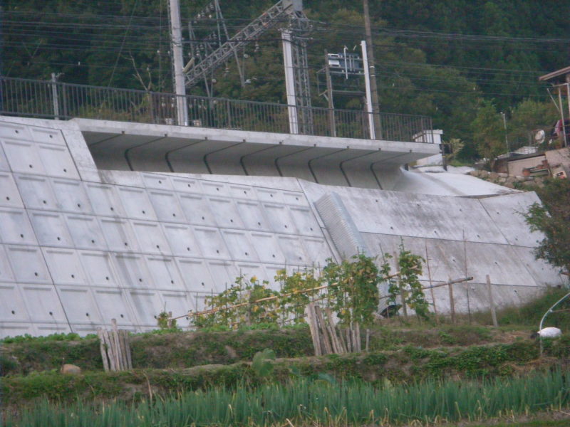 県道上笠間三本松停車場線防災・安全交付金事業（道路改良）