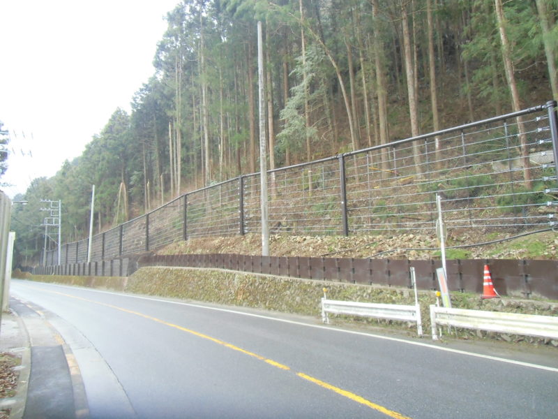 主要地方道上野原あきる野線道路災害防除工事（27西の6）