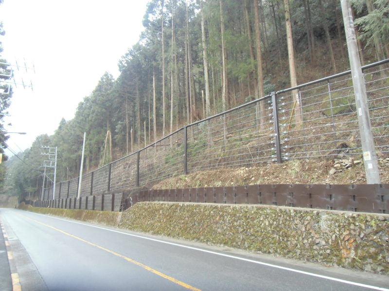 主要地方道上野原あきる野線道路災害防除工事（27西の6）