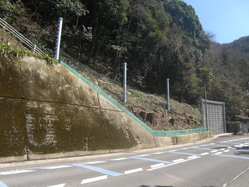 国道４３８号（川東工区）道路災害防除工事