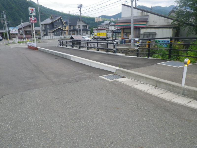 国道１７号神立自歩道他工事