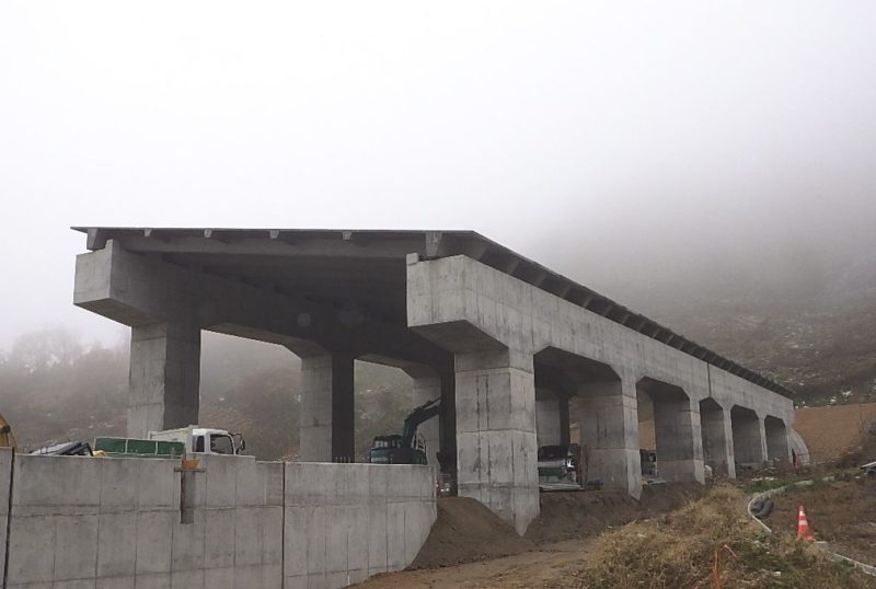 東北中央自動車道 金沢工事