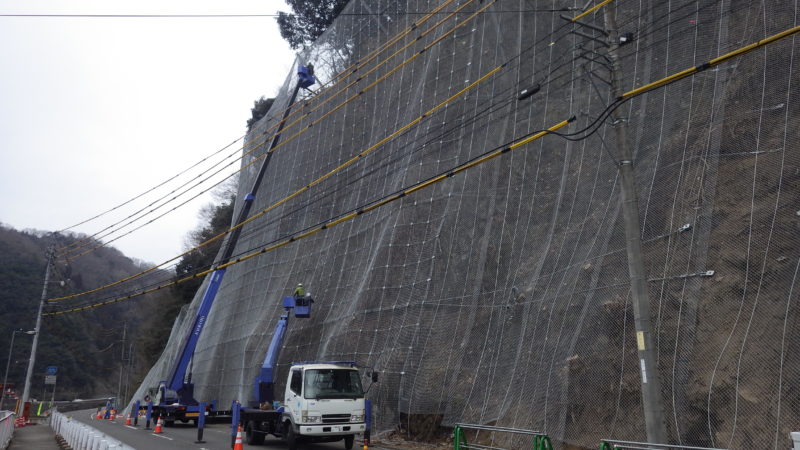 国道３７５号道路災害防除工事（単独）