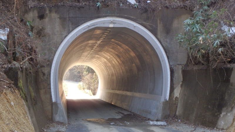 市道雪田沢線トンネル補修工事（雪田沢トンネル）