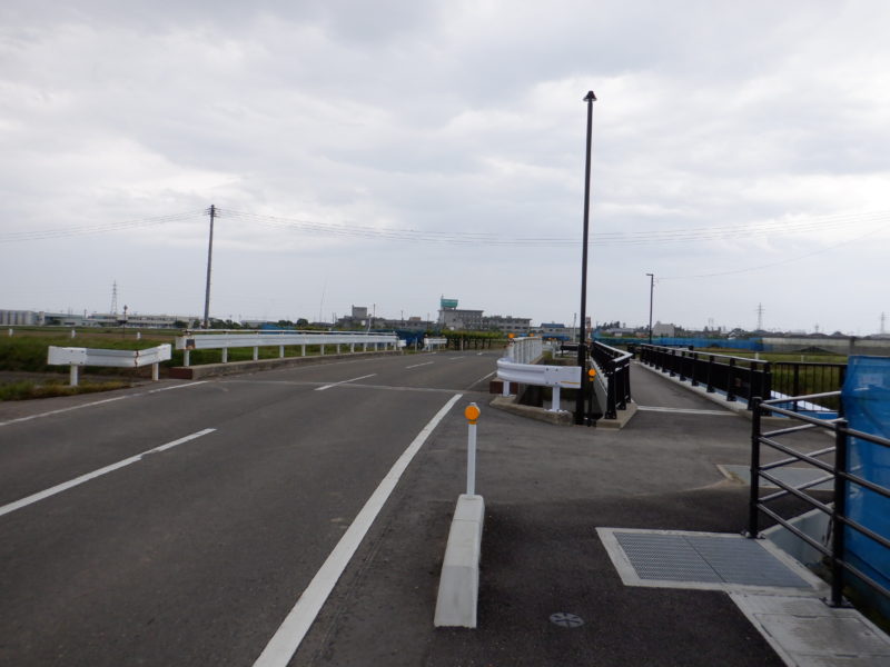 県道黒埼新飯田線歩道橋上部工事