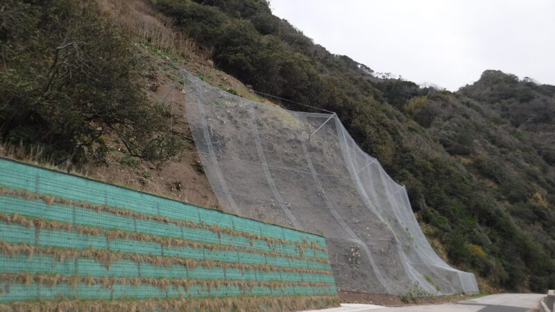 多井釜浦塩津線（１２-８）災害防除落石防護工事
