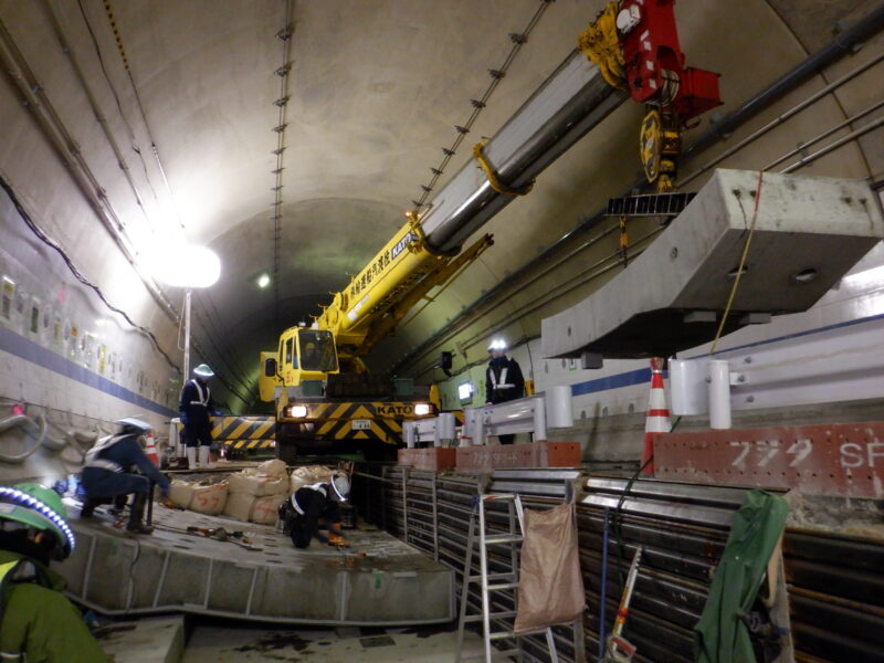 主要地方道佐渡一周線 道路更新防災（隧道補修）内海府トンネル補修工事