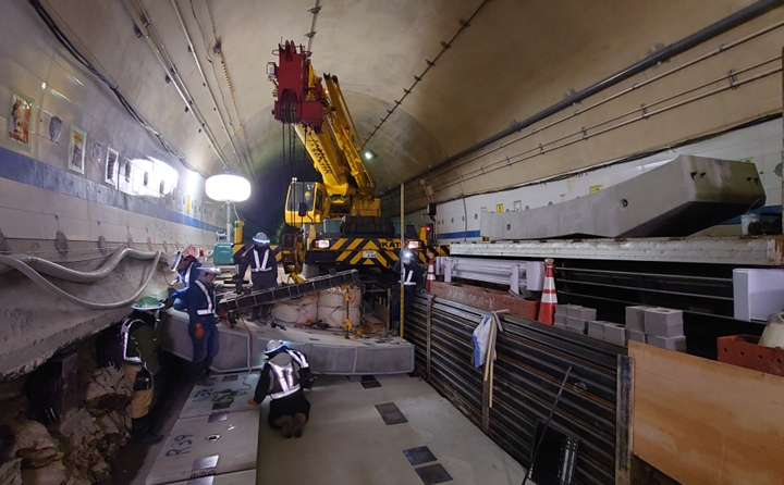 主要地方道佐渡一周線 道路更新防災（隧道補修）内海府トンネル補修工事
