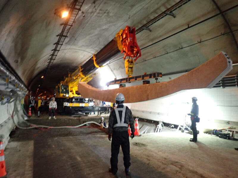 国道２８９号 道路橋りょう維持（補助）工事（ＴＮ改修）