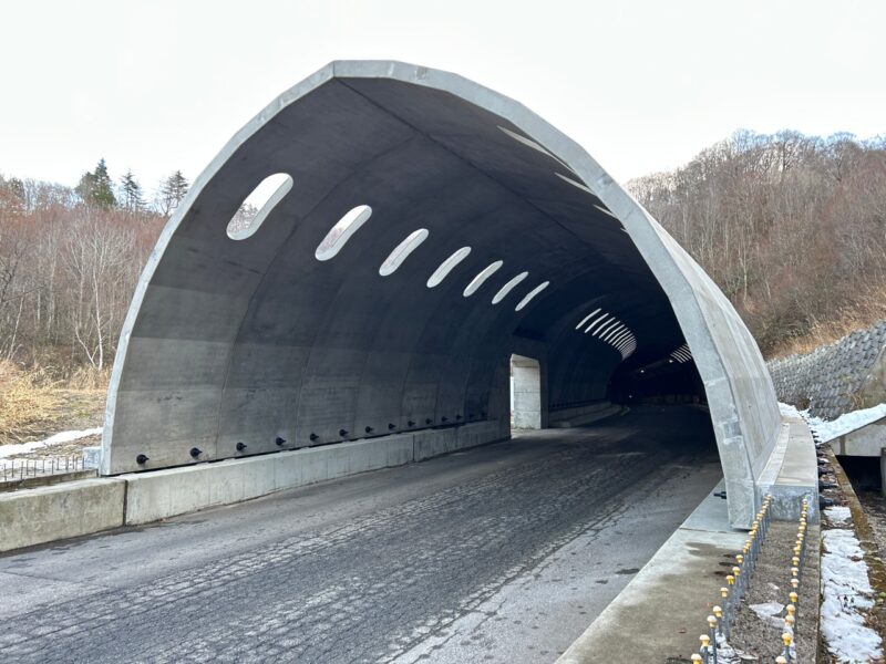 国道４００号 道路橋りょう改良（改良）工事（防雪）