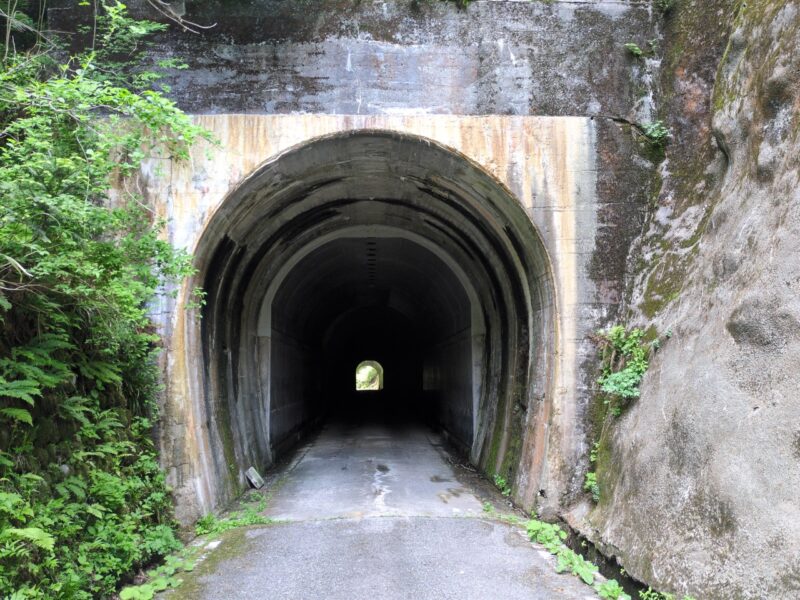 一般県道阿手尾小屋線トンネル修繕工事（阿手隧道）（その1）