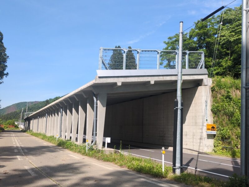 主要地方道小出守門線 防安国土強靭化（雪寒）スノーシェッド上部工工事